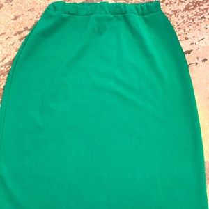 Kelly green pencil skirt